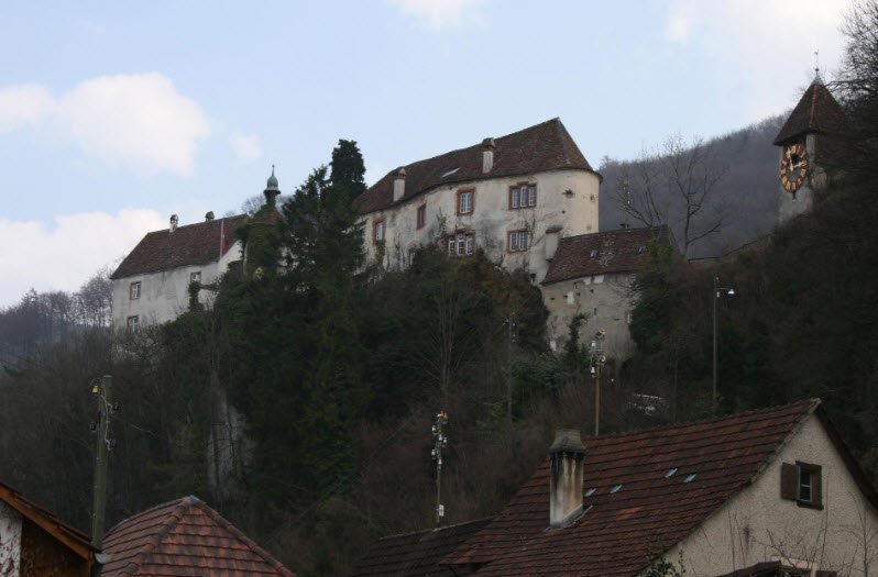 Ruine Alt-Biederthal, Switzerland